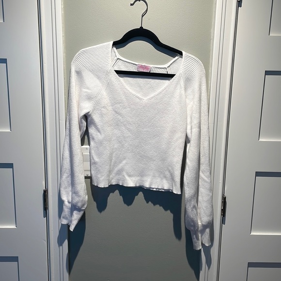 Pink Lily White Sweater - Picture 1 of 3